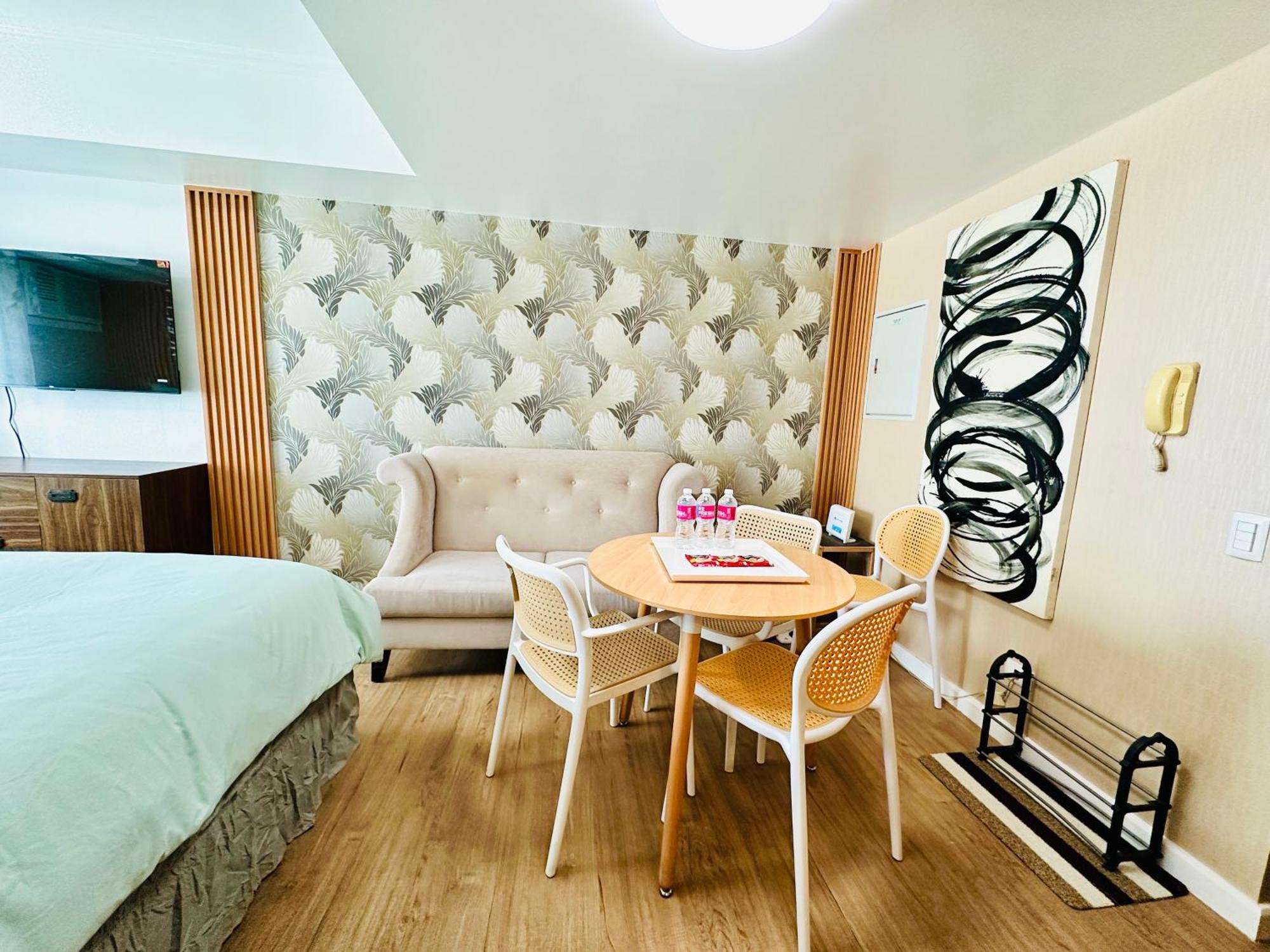 Feels Like Home Condos Abreeza Place Tower 1 & 2 Davao Exterior photo